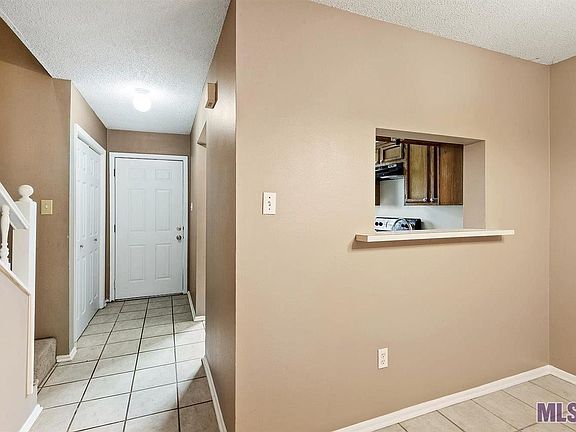 3rd image of 830 Meadow Glen Ave APT C