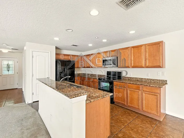 13800 Golden Russet Dr — Photo 13