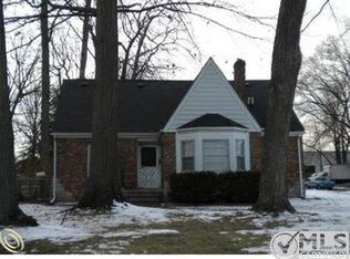 24489 Eureka Ave, Warren, MI 48091