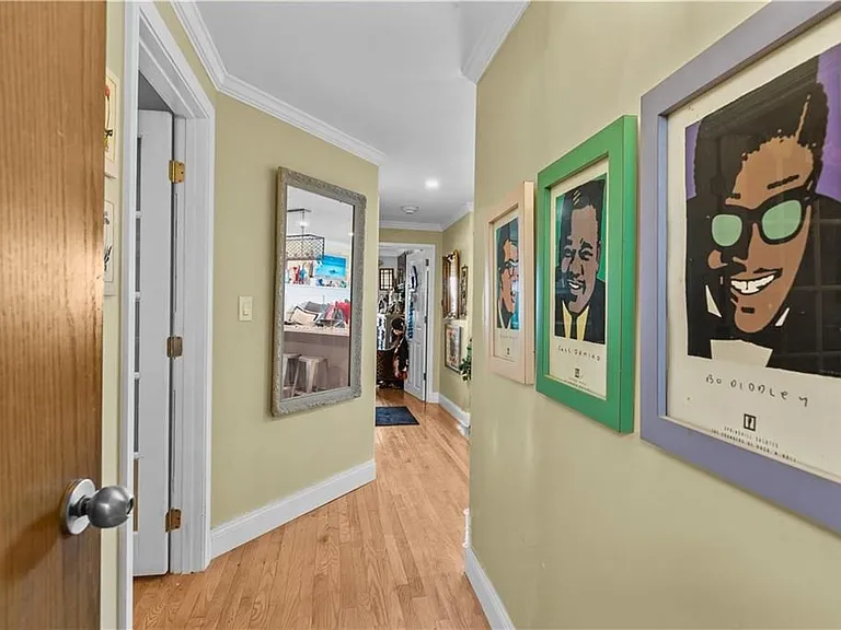 1204 Capella St S — Photo 7