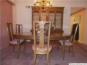 2nd image of 1047B Buckingham Dr