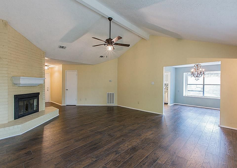 1st image of 18623 Lippizaner Dr