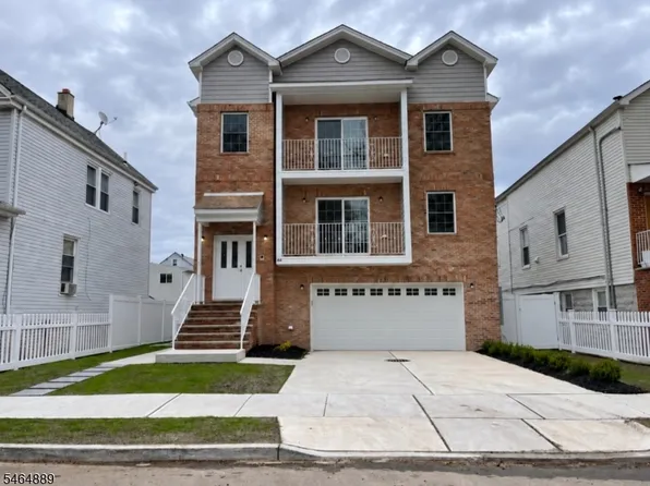 44 Ivy St, Kearny Town, NJ 07032