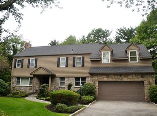2 Genesee Trl, Harrison, NY 10528