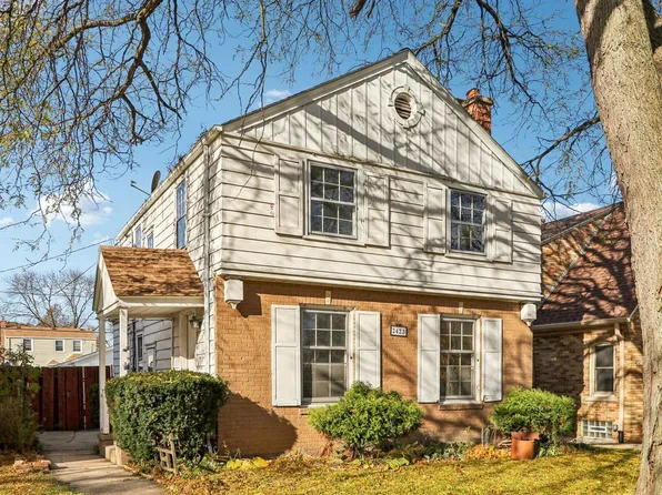 2423 South 60th STREET, West Allis, WI 53219