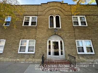 2016 Central Ave NE #6