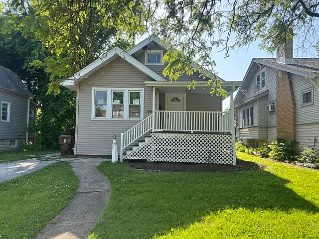 18408 Morris Ave — Photo 2