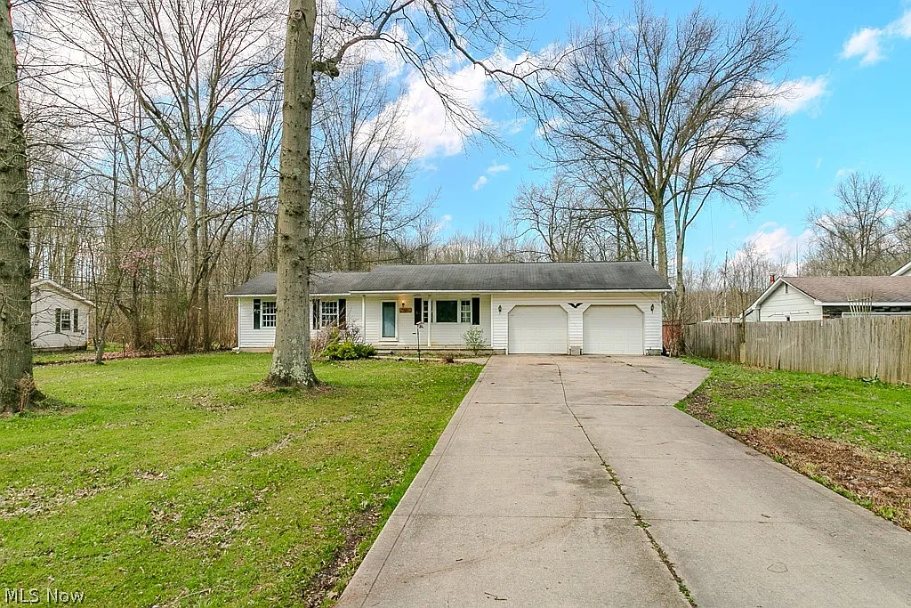 5829 Laskey Rd photo 1