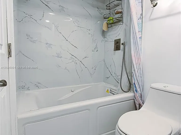 1655 NE 115th St #28B — Photo 16