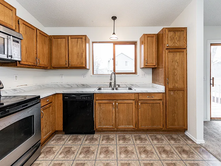 5160 Alton Dr — Photo 10
