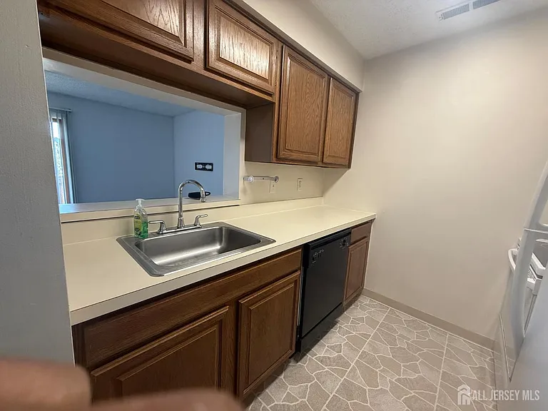 1908 Ravens Crest Dr — Photo 13