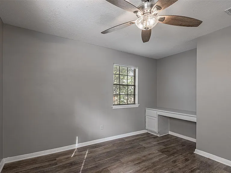 2402 Sycamore Ave #A1 — Photo 13