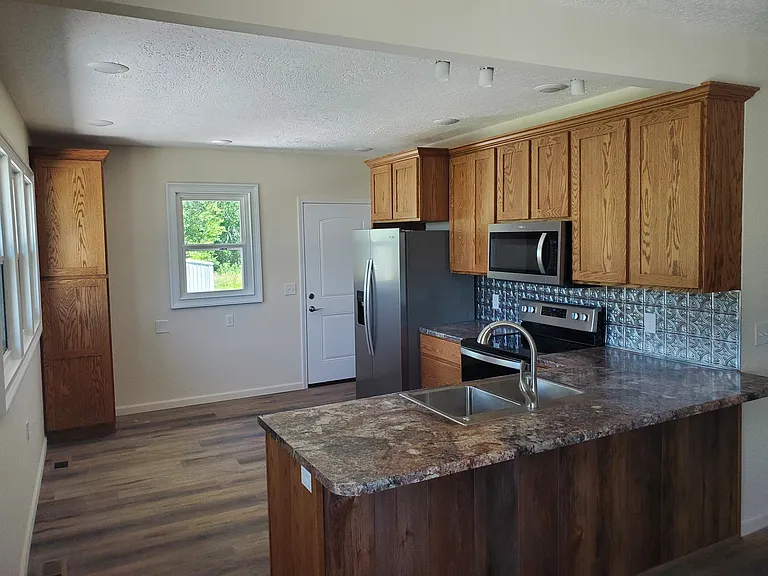 1512 S Morley St — Photo 6