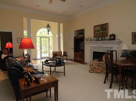 4th image of 1116 N Lakeside Dr