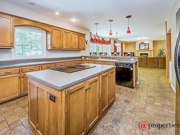 Living Room / Dining Room