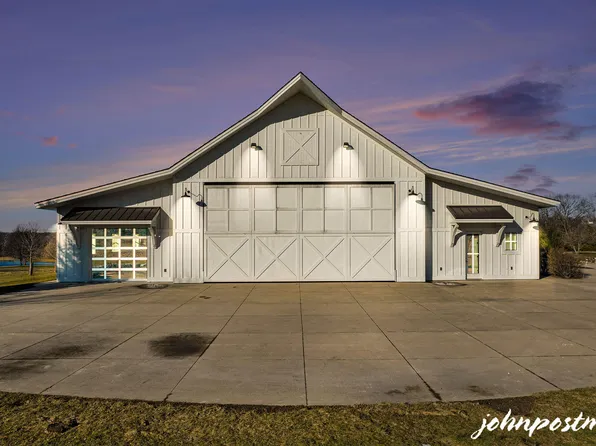 5801 White Barn Dr NE, Ada, MI 49301
