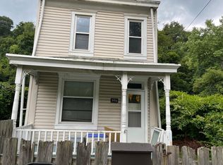 596 Calera St, Pittsburgh, PA 15207