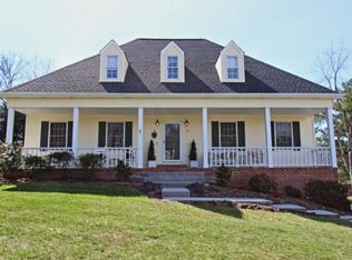 3 Parwood Ct, Johnson City, TN 37601