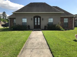 10184 Chanel Dr, Denham Springs, LA 70706