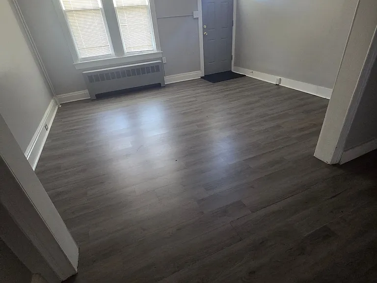 934 N Duke St — Photo 3
