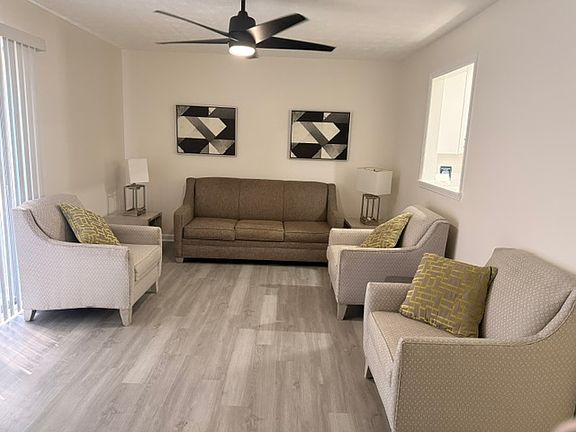 2nd image of 5891 Sheldon Ct Room B-1