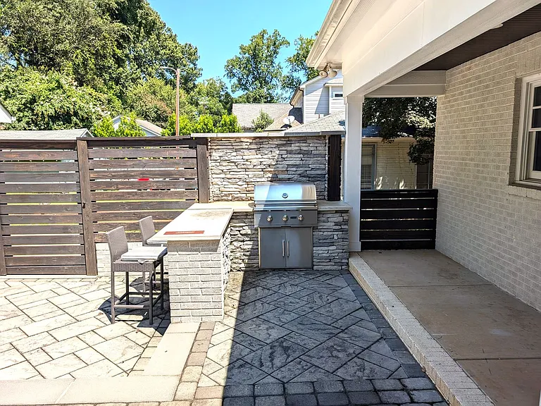 1901 Truman Rd — Photo 24