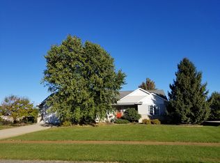 1825 Cooke Farms Dr, Dorr, MI 49323