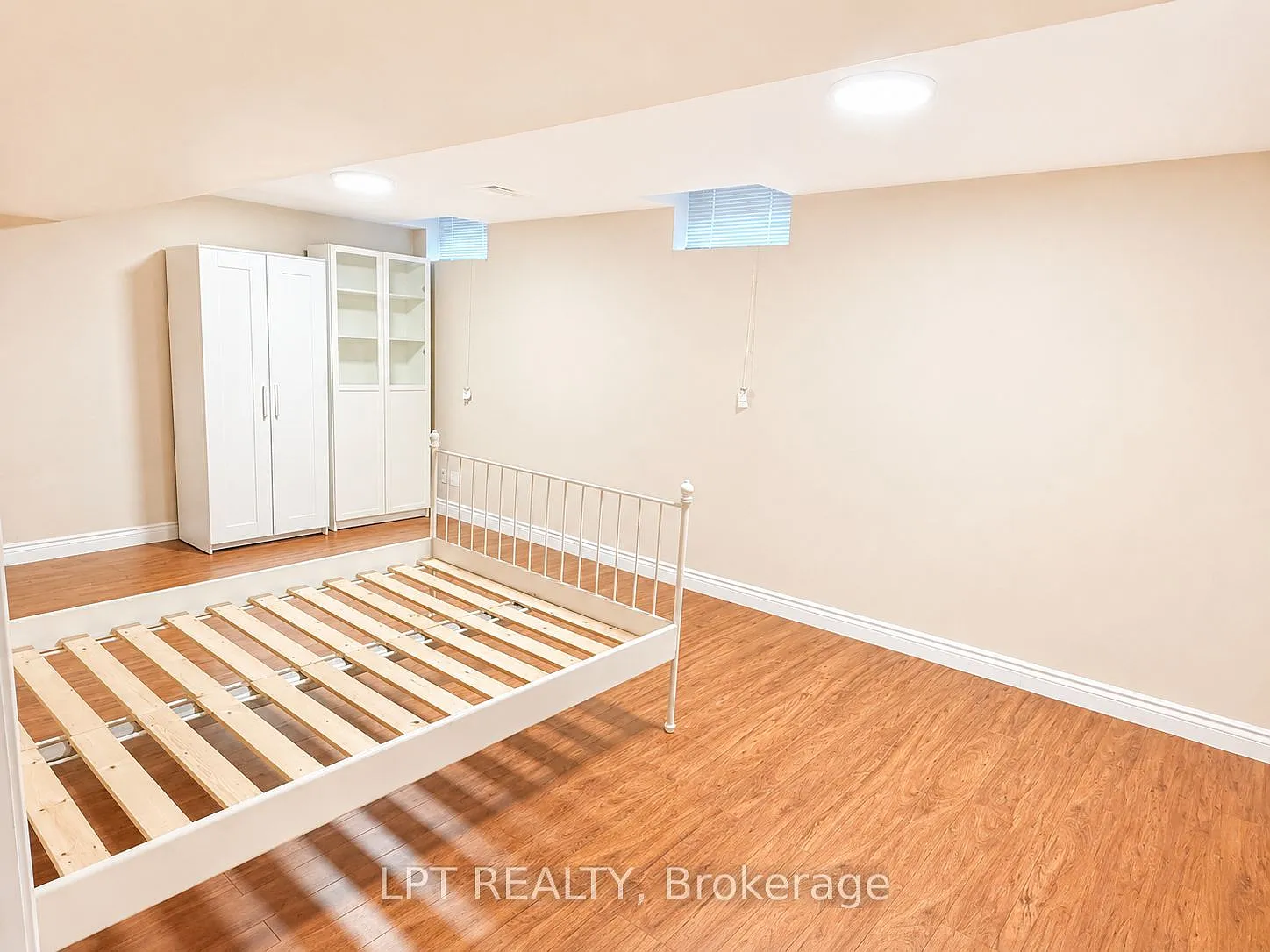 2 bed, $1,650 — Photo 2