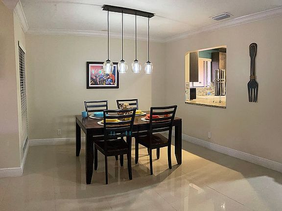 4th image of 7007 Marlberry Ln