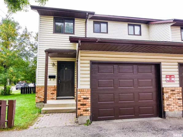 1638 Central Avenue #A, Saskatoon, SK S7N 2H5