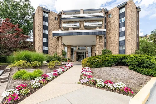 2112 Acacia Park Dr #220 Photo 1