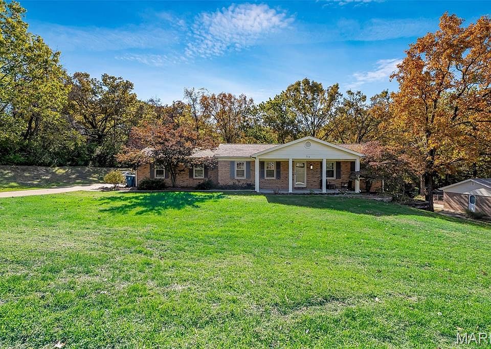 1st image of 714 Camelot Estates Dr
