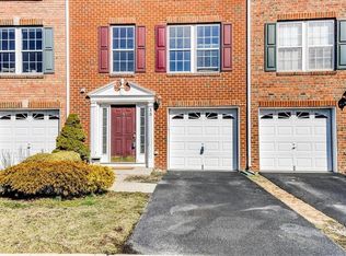 15 Abby Rd #15, Farmingdale, NJ 07727