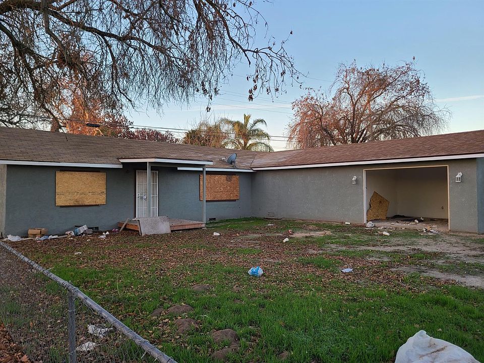2nd image of 2246 E Floradora Ave