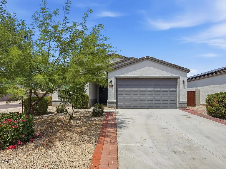 1692 W Aztec Dr — Photo 37