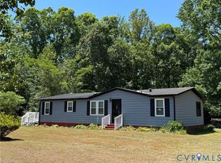 371 Horseshoe Rd, Jarratt, VA 23867