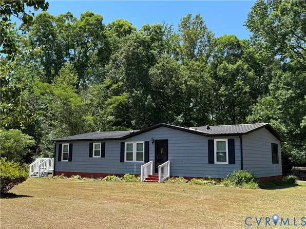 371 Horseshoe Rd, Jarratt, VA 23867
