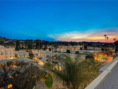 11115 Acama St #Penthouse 2, North Hollywood, CA, 91602