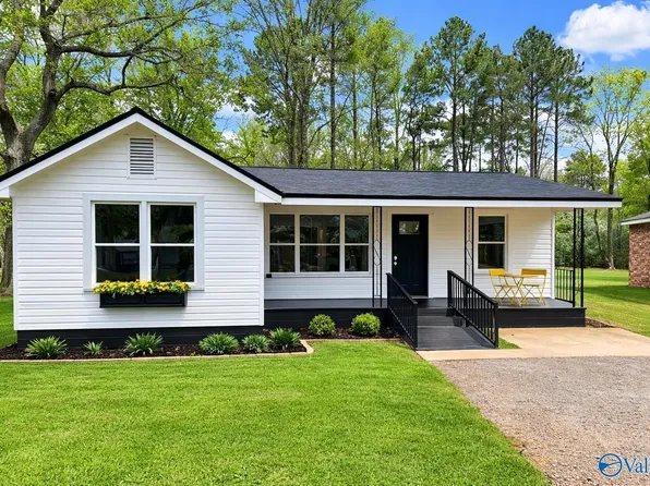 196 West St, New Hope, AL 35760