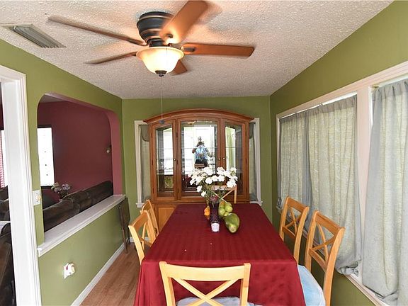 4th image of 8423 North Blvd
