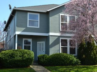 3162 Juniper Ridge Dr #B, Medford, OR 97504