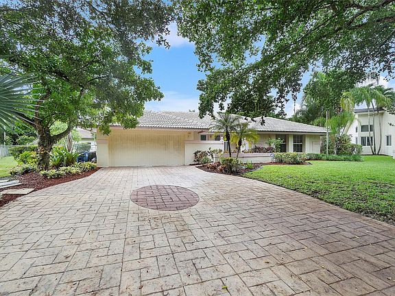 4th image of 1317 NW 108th Avenue