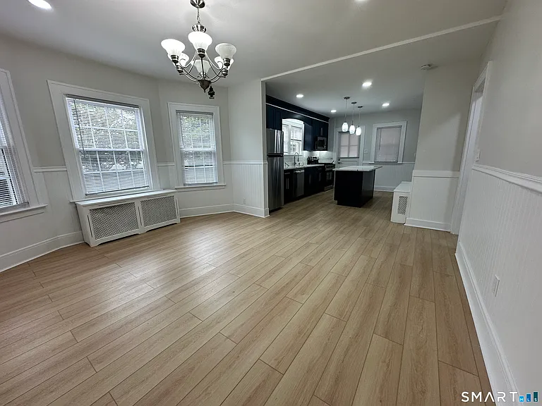 332 Robbins St — Photo 6