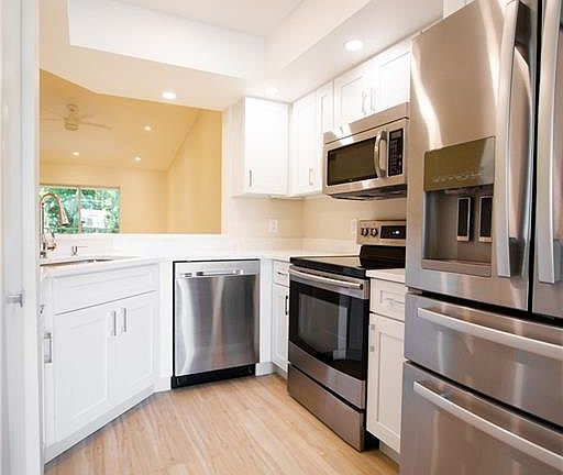 4th image of 773 Wiggins Lake Dr #2-205