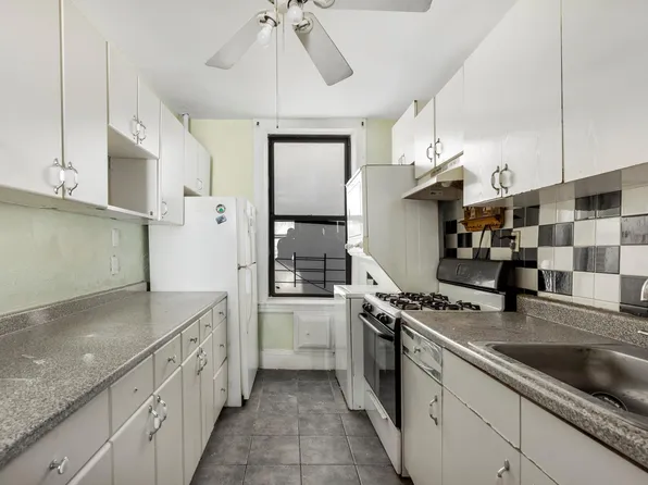 269 Grafton St, Brooklyn, NY 11212