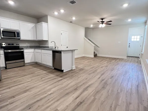 13841 Enzo Gate, San Antonio, TX