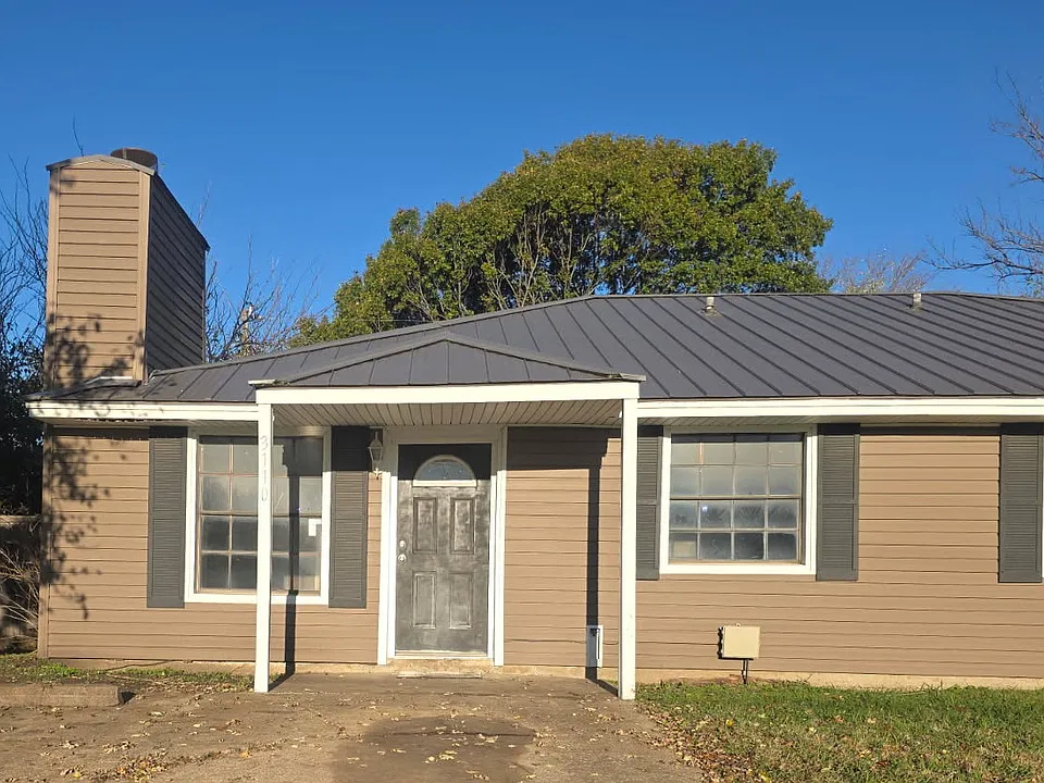 3110 Versaille Dr