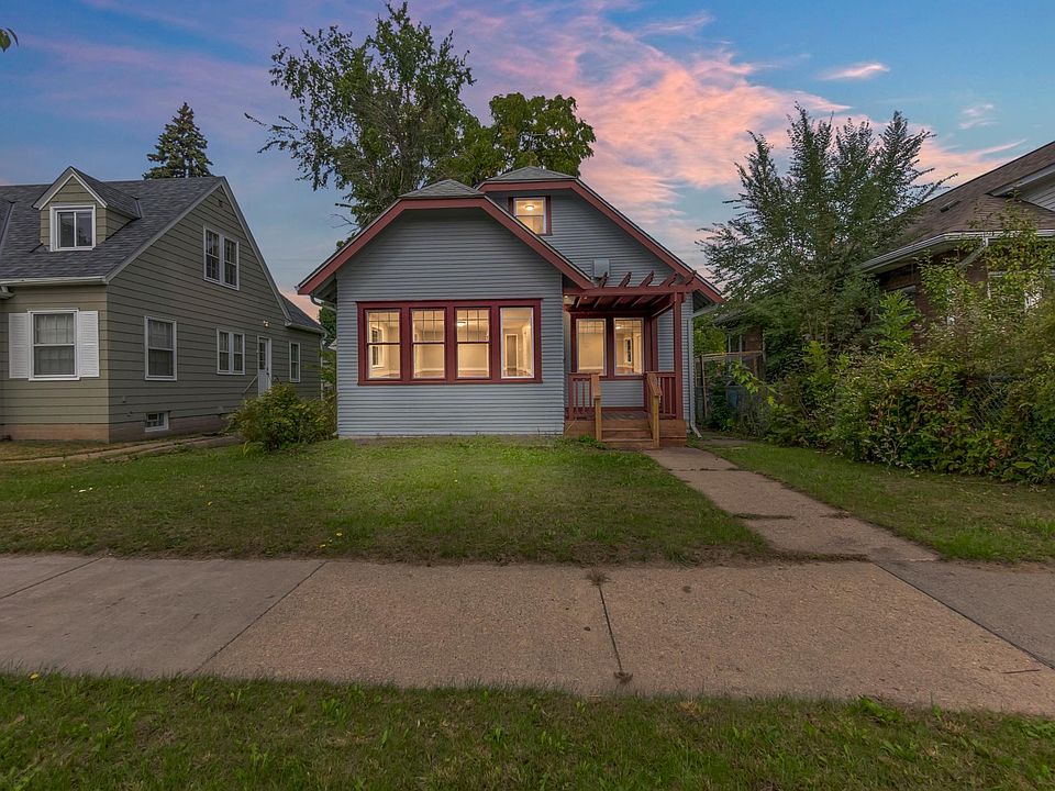1st image of 749 Geranium Ave E