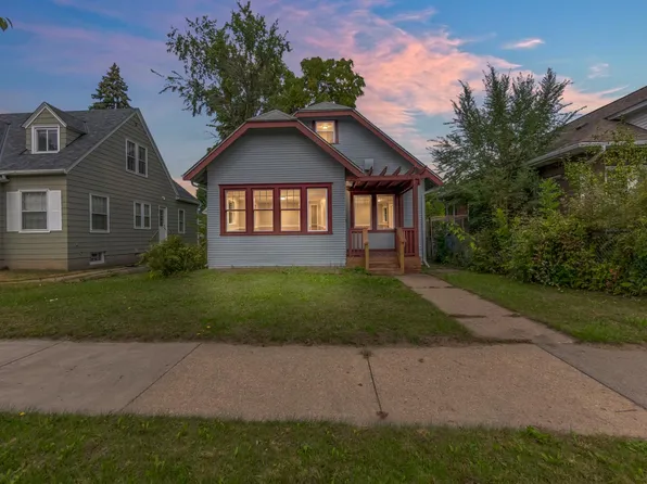 749 Geranium Ave E, Saint Paul, MN 55106