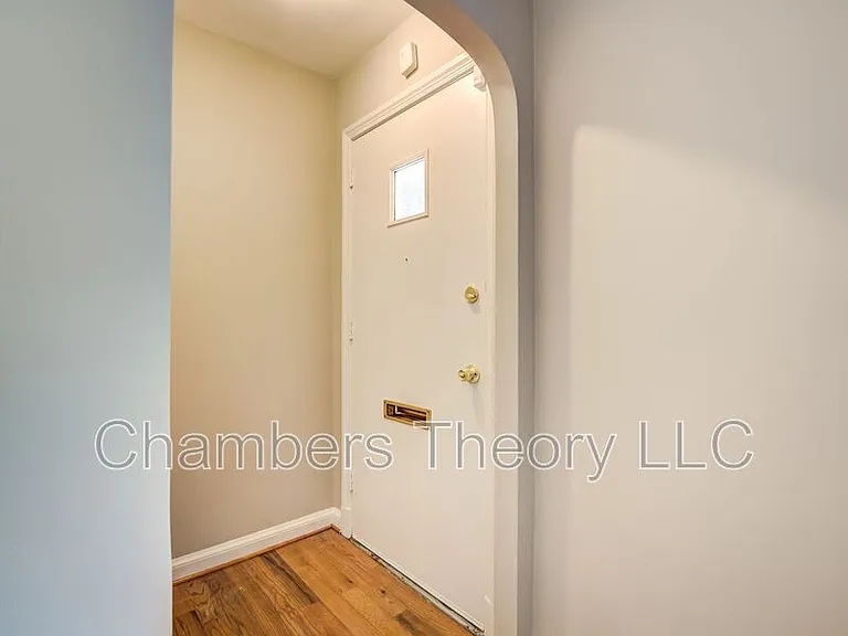 1417 Downing St NE — Photo 8